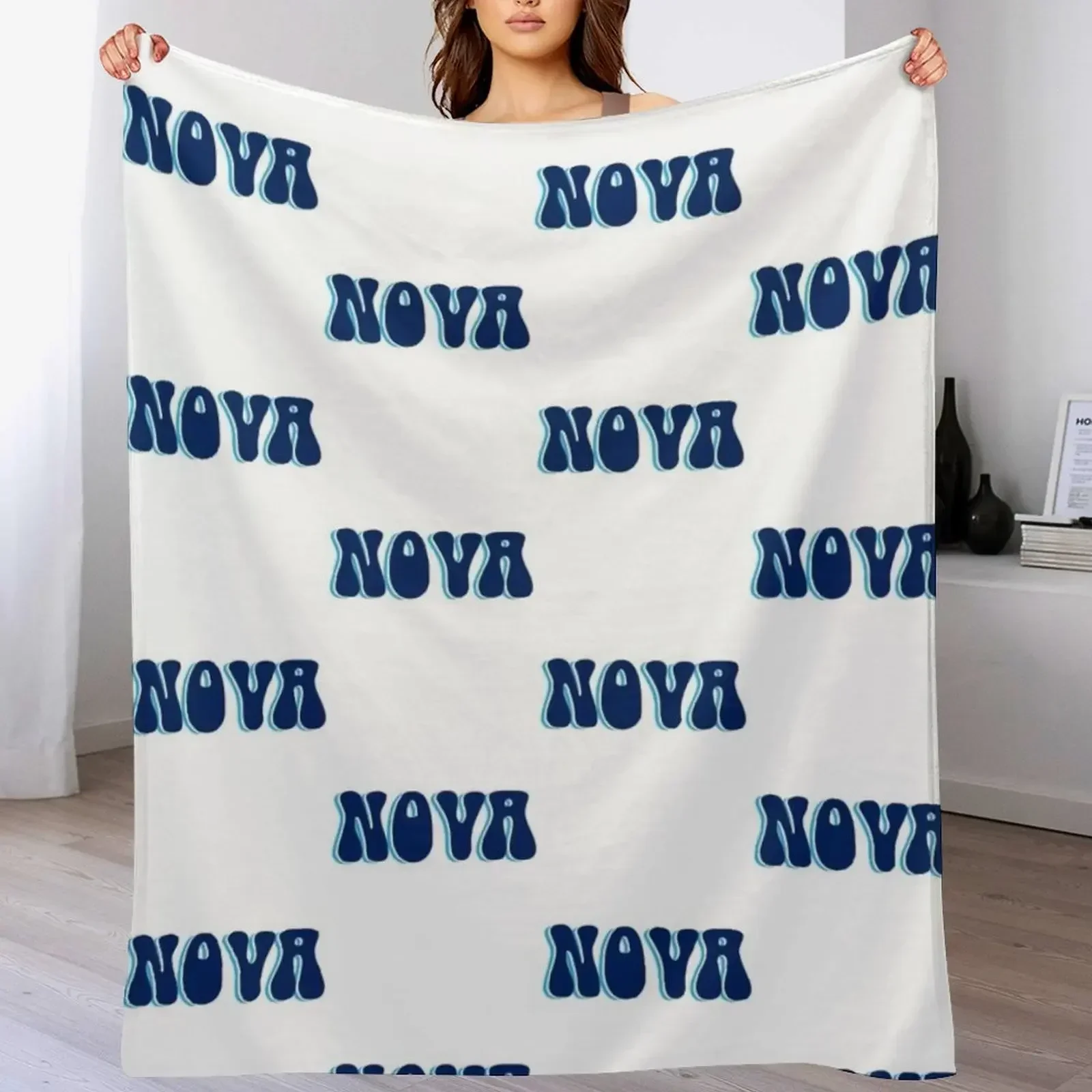 Nova Villanova University Thro - огляд і ціна Nova Decor & Lighting Julestjerne