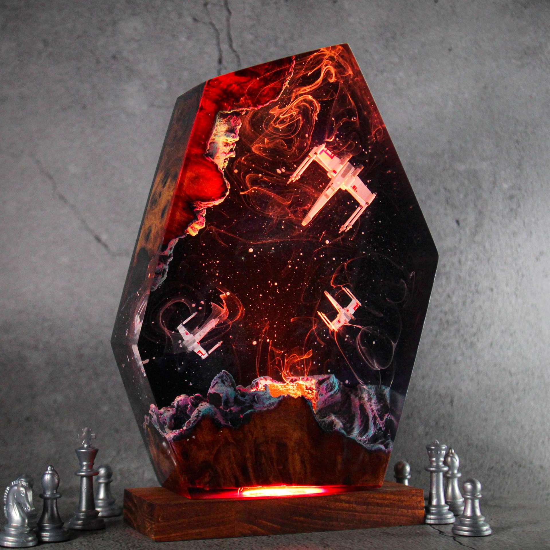 Customized Items Resin Table L - огляд і ціна Lighting Decor Items